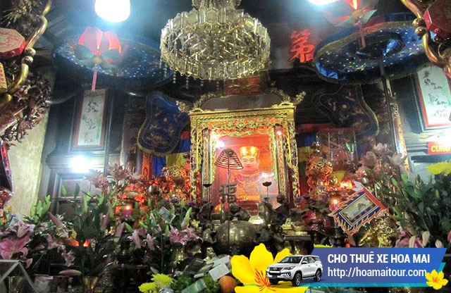 thuê xe đi đền ông Hoàng Bảy thuê xe đi đền ông Hoàng Bảy