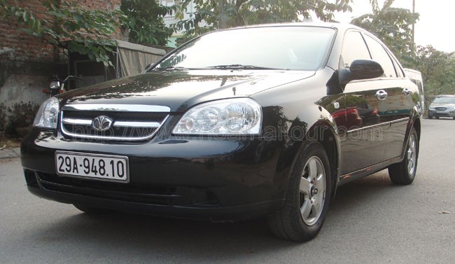 Cho thuê xe tháng  4 chỗ Deawoo Lacetti