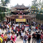Vì sao nên thuê xe du lịch lễ hội của Hoa Mai