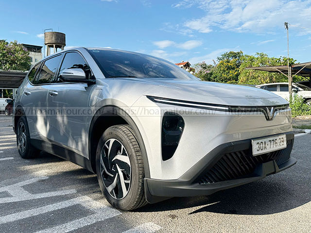 Cho thuê xe điện Limo Green theo tháng
