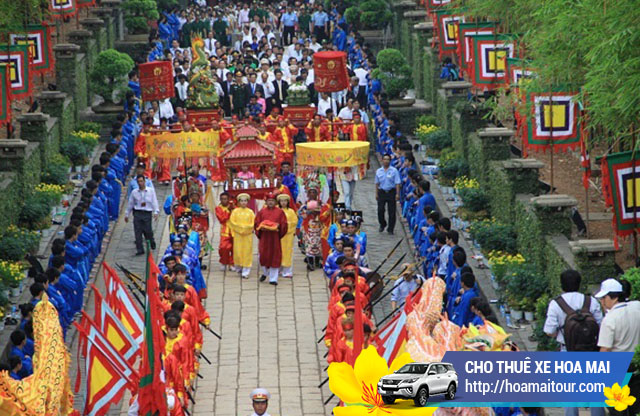 Cho thuê xe đi đền Hùng