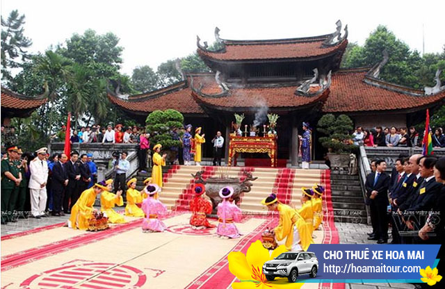 Cho thuê xe đi đền Hùng