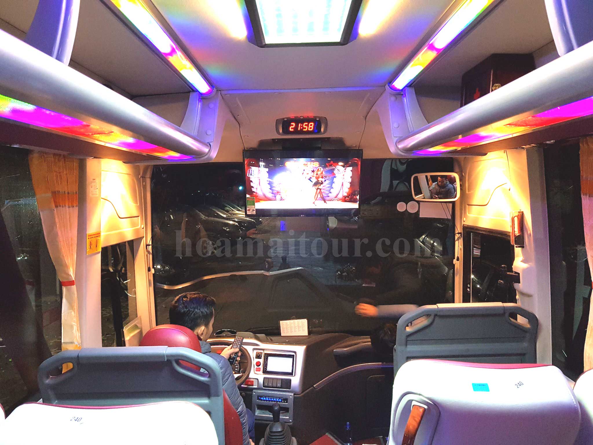 Cho thuê xe du lịch 29 chỗ đi Hạ Long Cho thuê xe du lịch 29 chỗ đi Hạ Long