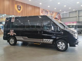 Cho thuê xe cao cấp 10 chỗ Ford Dcar