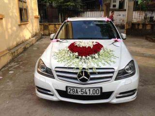 Cho thuê xe cưới 4 chỗ | Thuê xe cưới Mercedes Trắng tại Hà Nội