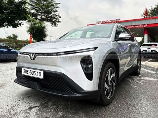 Cho thuê xe 7 chỗ | Cho Thuê Xe Điện 7 Chỗ Vinfast Màu Trắng