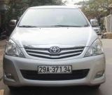 cho thuê xe cưới 7 chỗ Toyota Innova G uy tín nhất Cầu Giấy