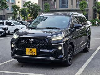 Cho thuê xe 7 chỗ | Cho thuê xe 7 chỗ Toyota Veloz Cross màu đen