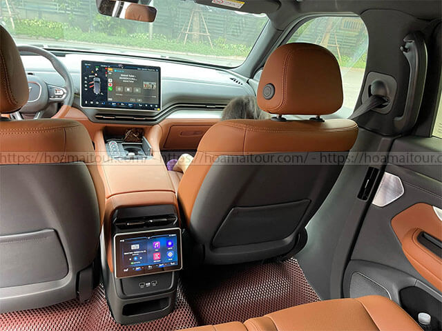Cho thuê xe 7 chỗ VinFast VF9 màu đen